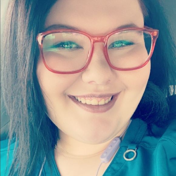 Meet your Posher, Shaye - Picture 1 of 1